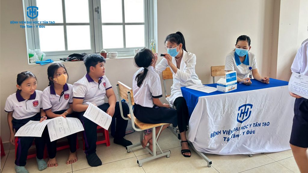 chương trình khám nha học đường đã hoàn thành được nửa chặng - khối lớp 5