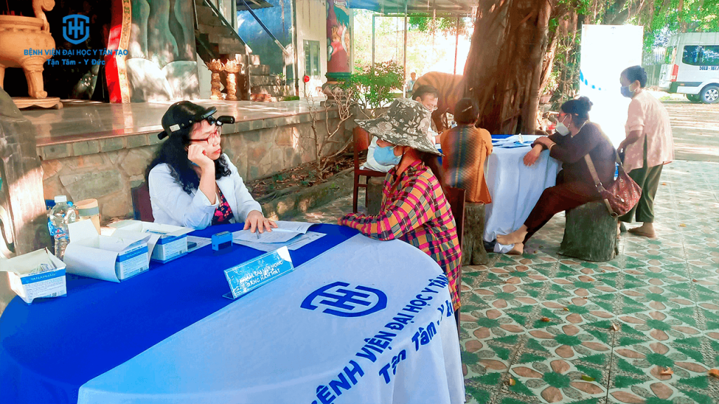 khám sức khỏe thiện nguyện 1