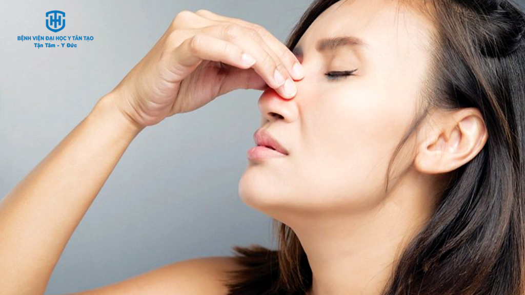 viêm mũi xoang dị ứng - triệu chứng