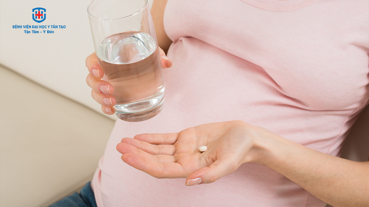 các vitamin tốt cho bà bầu - viên vitamin tổng hợp