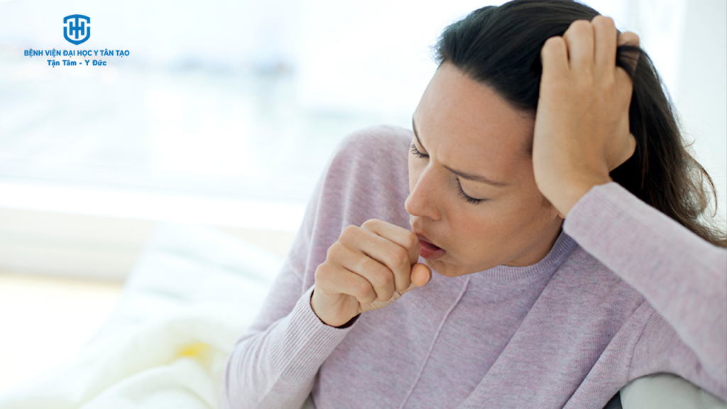 viêm phổi ở người lớn - triệu chứng